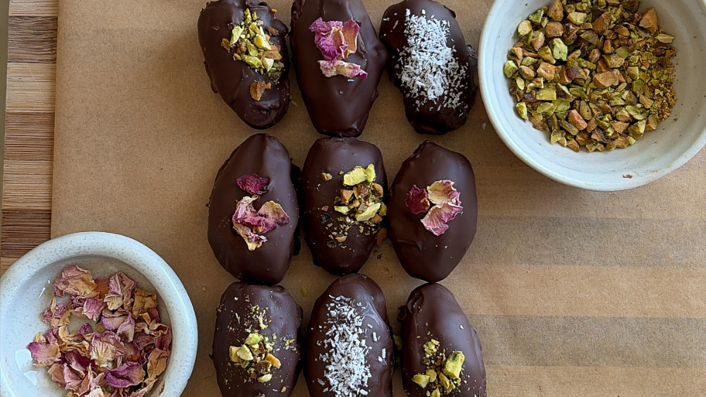 Chocolate-Dipped Stuffed Dates ft. 3MB
