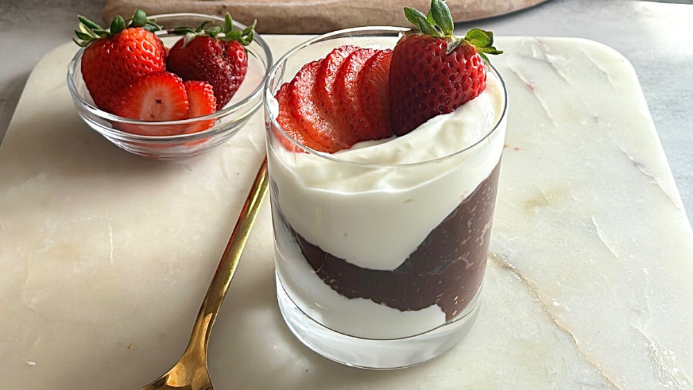 Chocolate Chia Parfait ft. 4MB