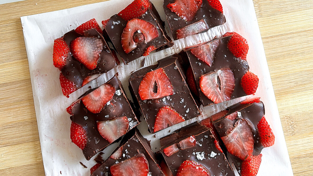 Decadent Strawberry Fudge ft. 4MB