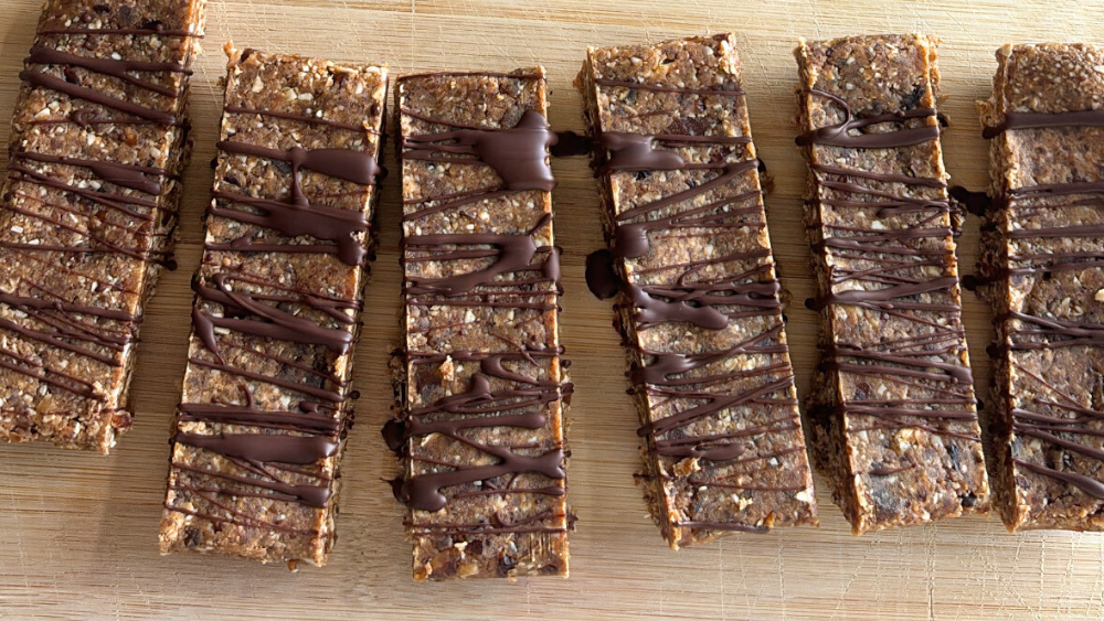 Toasted Coconut Date Protein Bars ft. 3MB