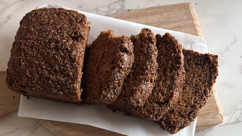 Cinnamon Sugar Crumble Banana Bread ft. 4MB