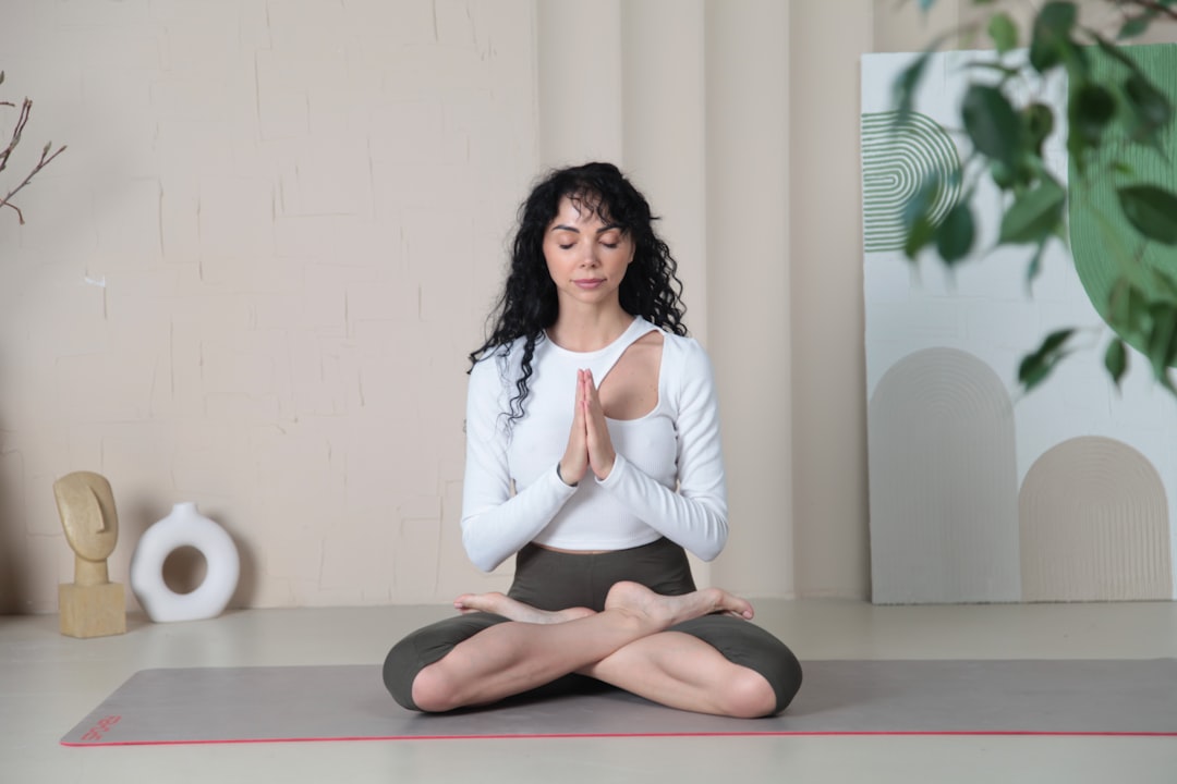 How to Meditate for Complete Beginners: A Simple Guide to Getting Started
